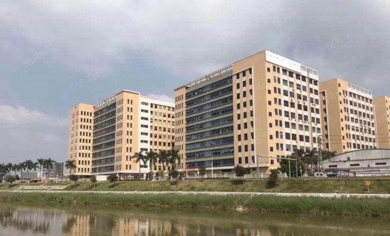 （公明上村原房东红本厂房）3500平，5吨货梯，有卸货平台