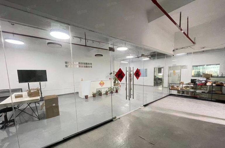 租金16！光明地铁口附近1000平楼上精装园区厂房出租