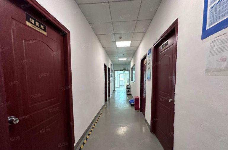 光明田寮大型园区整层600平精装，适合设备电子研发行业