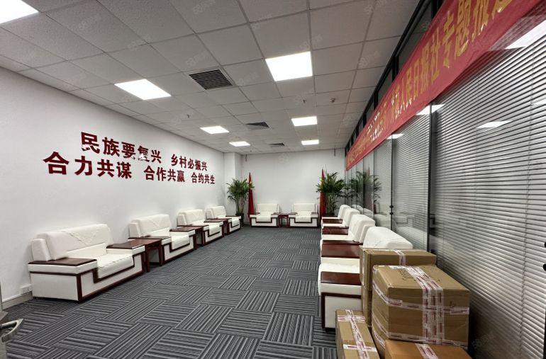 光明国企精装修甲级办公室出租298平米装修期4个月使用率8成