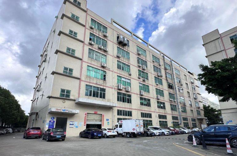 公明李松蓢原房东厂房一楼2500平，高6米，近高速口可进大车