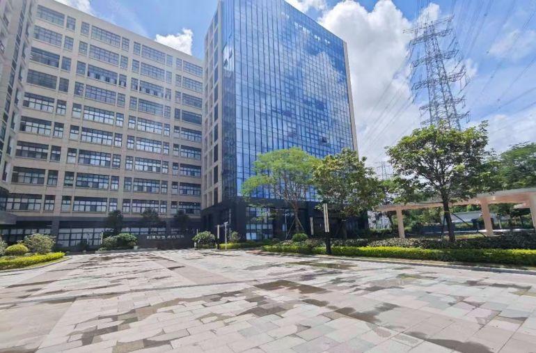 光明高新产业园5000平方大小分租园区形象好有补贴地铁口附近