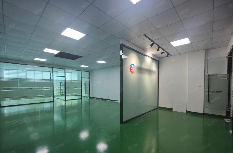 390平方米光明地铁口红本科技园精装修厂房出租