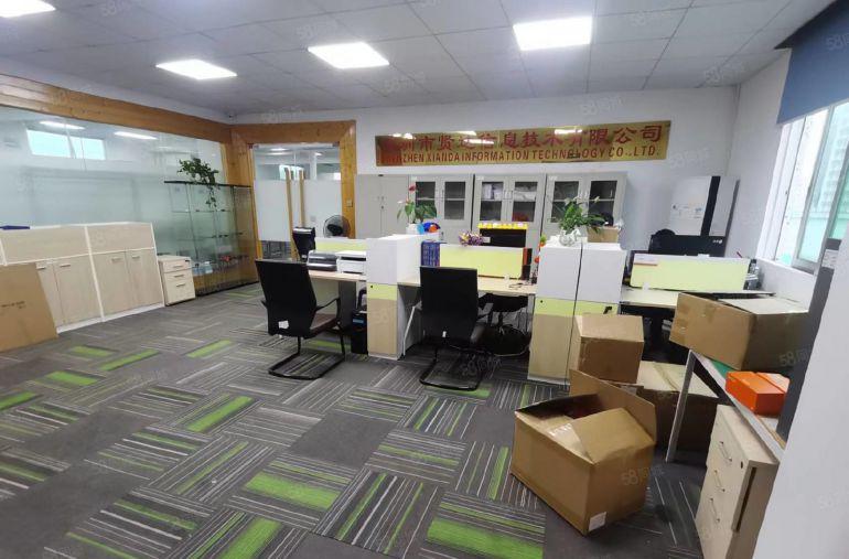 公明蒋石厂房出租1100（车间全新地平漆，水电主线到户）