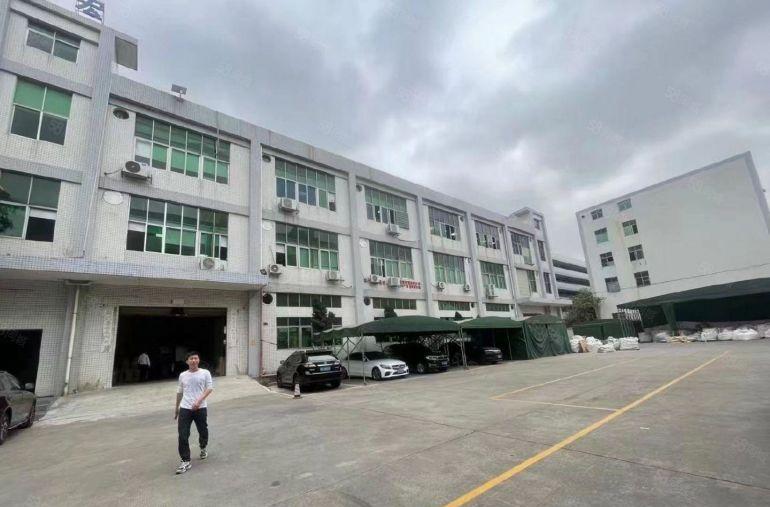 公明原房东新出二楼2000平方带装修厂房仓库出租形象好空地大