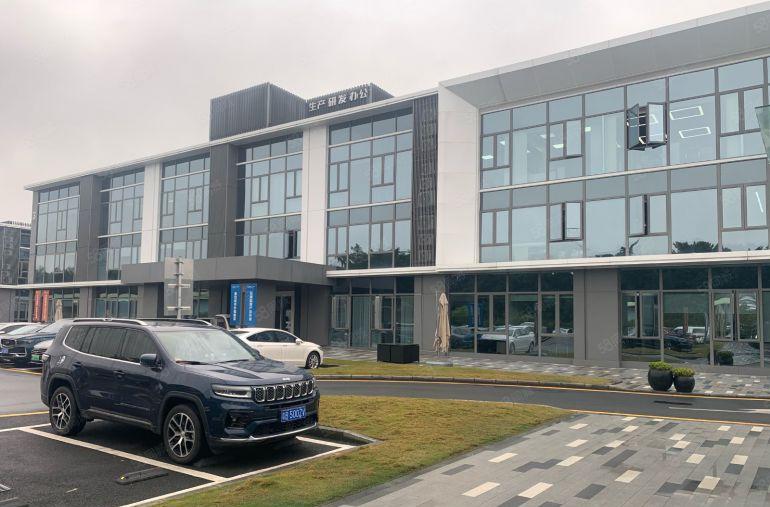 光明根竹园高端研发生产创意园楼上900平补贴20一平