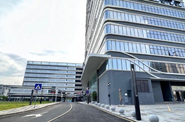 光明医疗器械产业园1500平整层厂房出租无公摊补贴20元每平