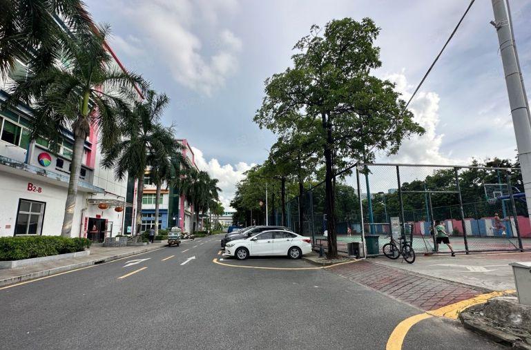 光明楼村地铁口花园式厂房出租1500平 水电到位