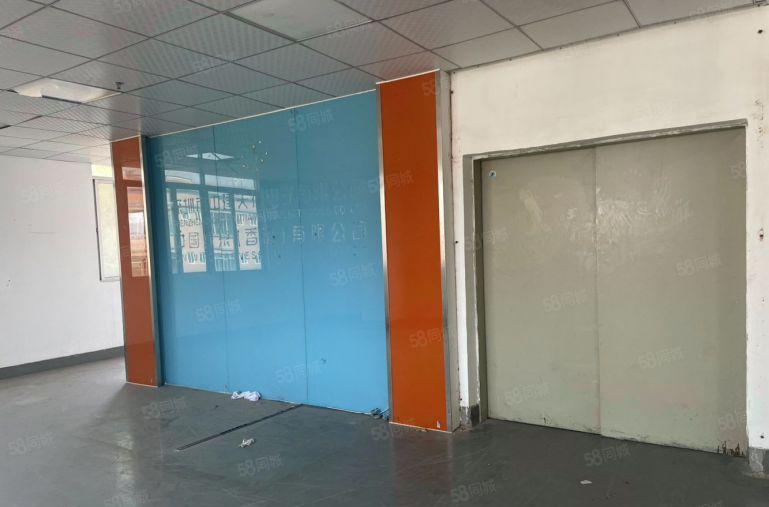 光明凤凰城高新科技园区楼上1580平带装修厂房出租