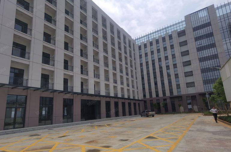 光明科学城原房东红本厂房5700平可分租可办环评享受政府补贴