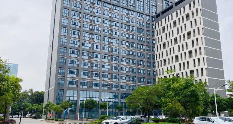 免租6个月光明地铁口产业园2000平，200起租厂房仓库出租