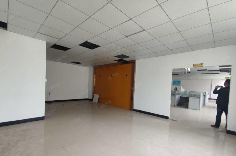 建筑面积出租！光明新出原房东独院厂房3750平，院子空地大！