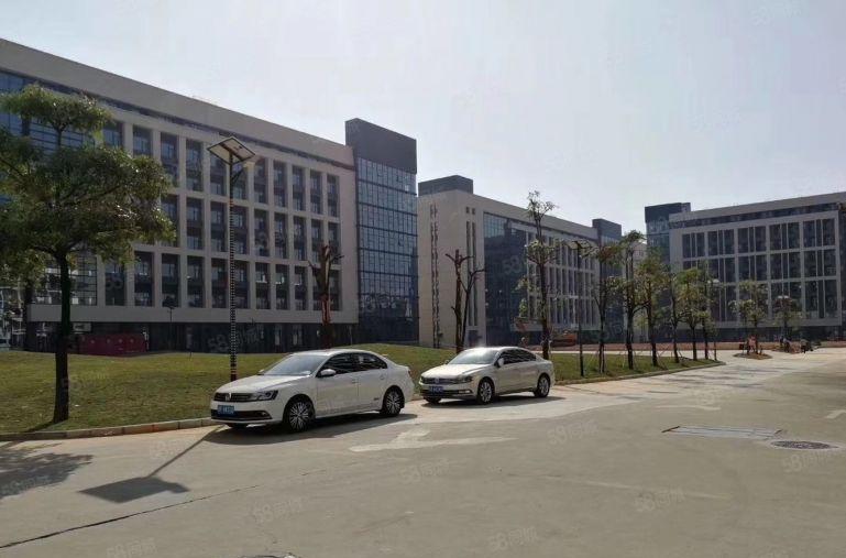 光明宏发工业园新出原房东楼上带装修2000平方厂房出租