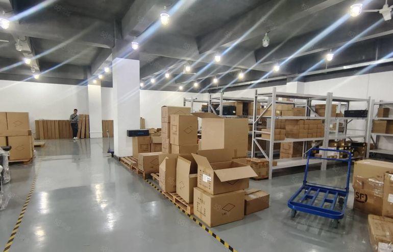 光明长圳地铁口全新豪华装修1000平原房东厂房出租使用率9成