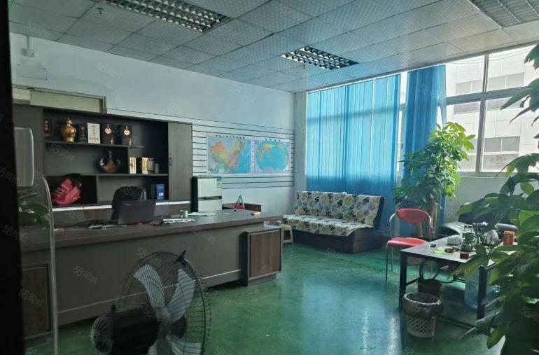 光明公明楼村地铁站附近厂房（2700平带消防喷浴，两边货梯）