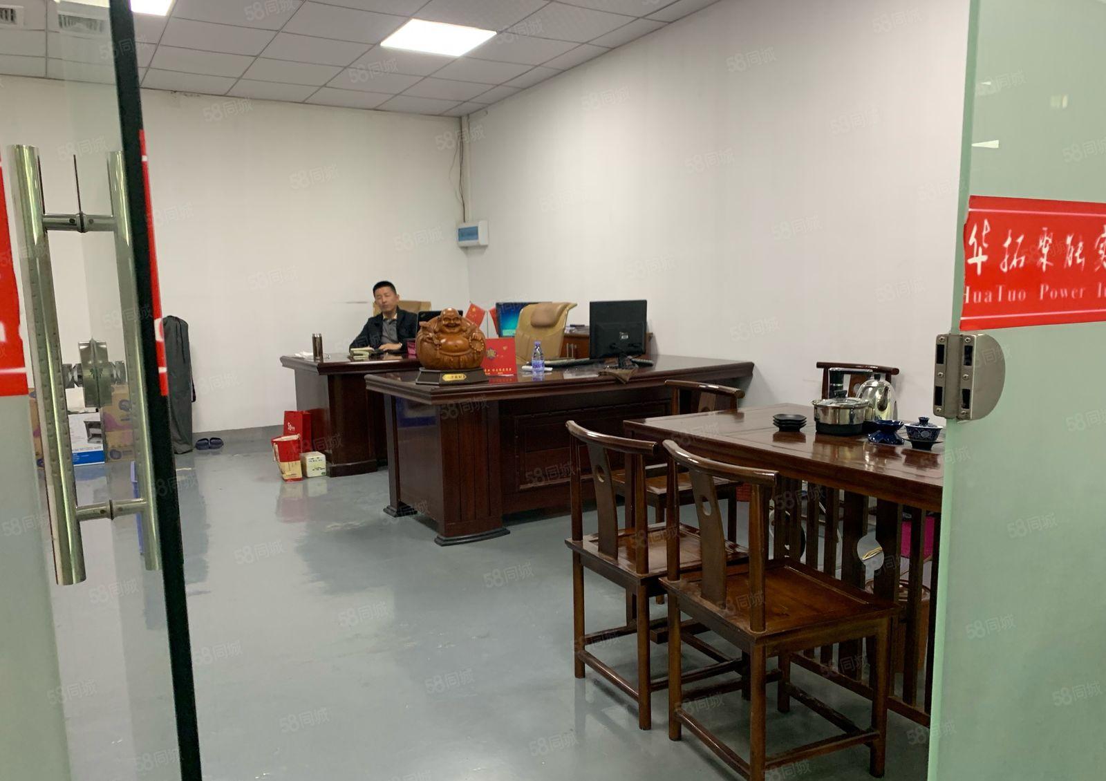 公明大型园区楼上整层2000平方 园区形象好 带现成装修