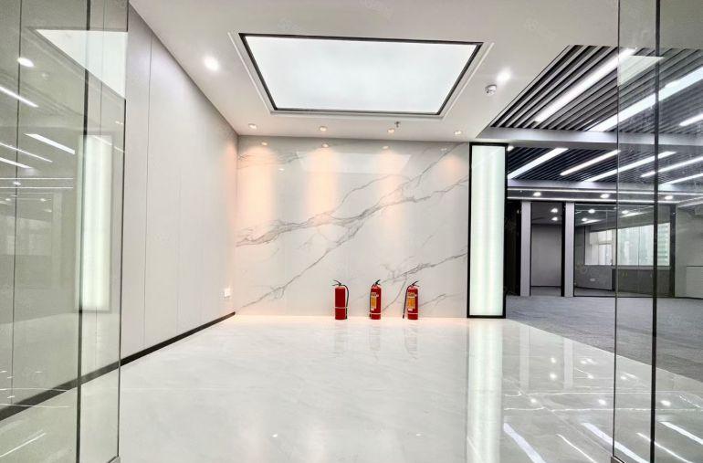 光明医疗补贴大学城地铁口8000平可分2000平红本厂房出租