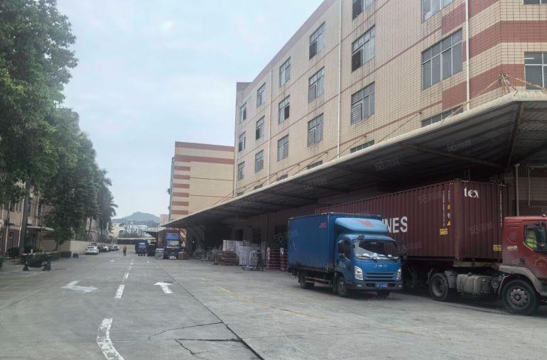 光明独栋厂房14000平一楼高6米带牛角分租空地大近高速口