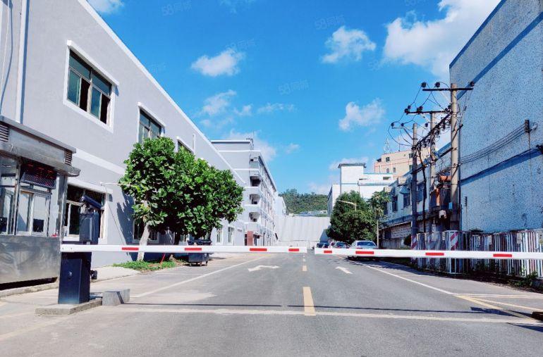 光明独门独院厂房5600平方米出租