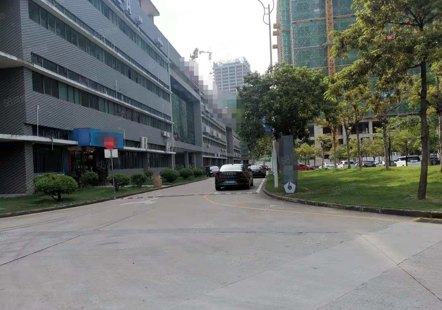 公明小厂房出租，450平，全新地平漆 ，适合电子，办公，电商