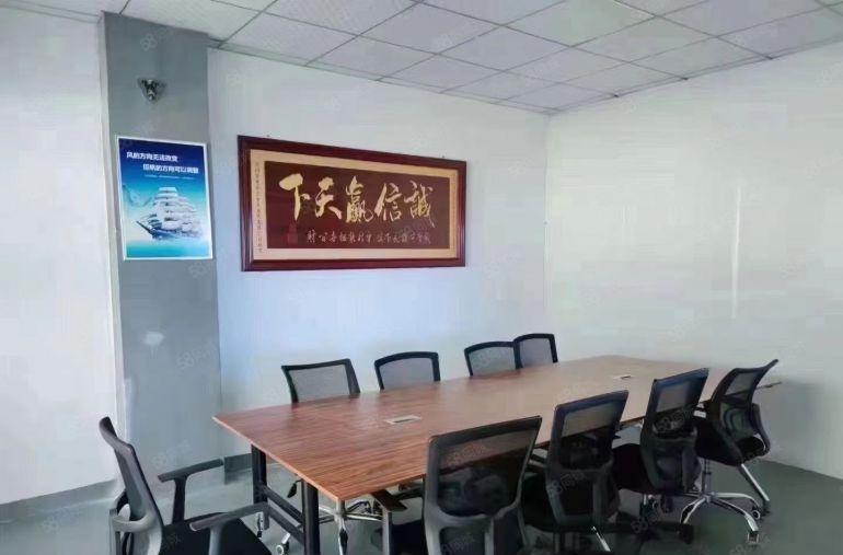 光明地铁口附近厂房，带装修，南北通透，直接拎包入住