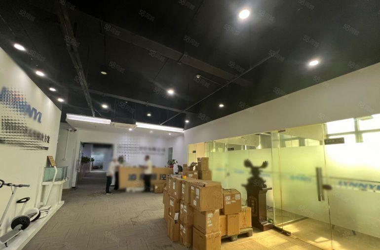 光明甲子塘精装修办公室3楼整层2400平米水电齐全