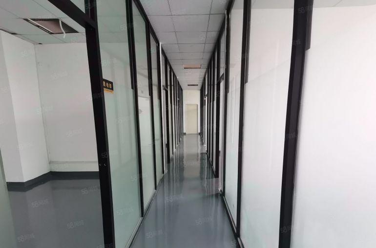 公明楼村地铁口1500平米精装修厂房出租，400平米起租