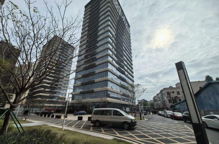 光明红本实际面积单层6000平6部货梯可分租花园式厂房有配套