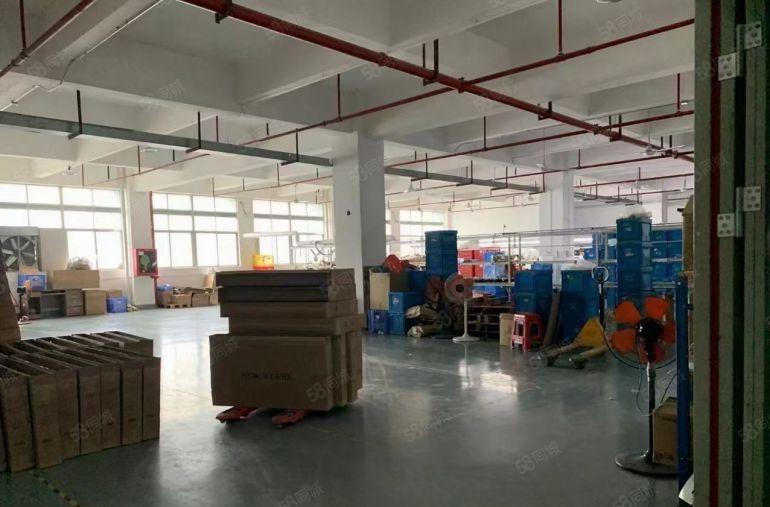 公明楼村地铁口新出原房东红本厂房1000平到2000平可分租