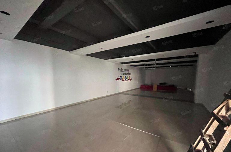 上村大型工业园楼上3200平豪华装修厂房出租