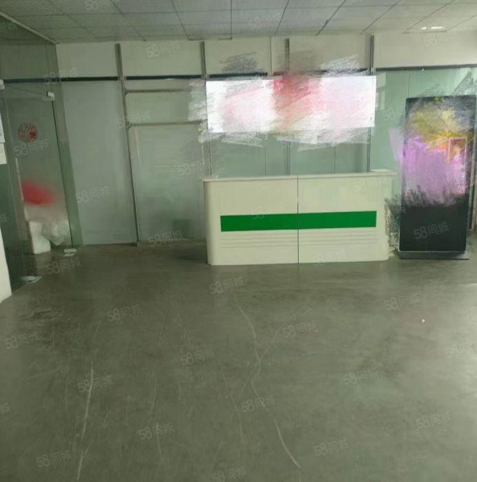 光明凤凰街道松柏路边，大型工业园区，楼上12元厂房招租