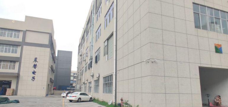 特价15元光明新区单层面积3500平厂房！大小分租证件齐全