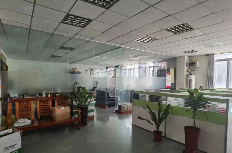 公明李松朗原房东厂房出租（2楼整层1200平精装修）无转让费