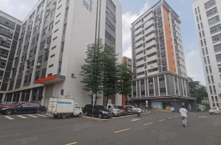 公明蒋石跟玉路边上大型园区原房东3楼整层1500平带豪华装修