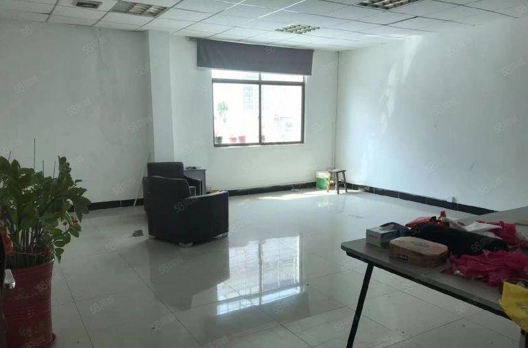 公明红星大型园区厂房（800平，一整层，大车进出方便）好招工