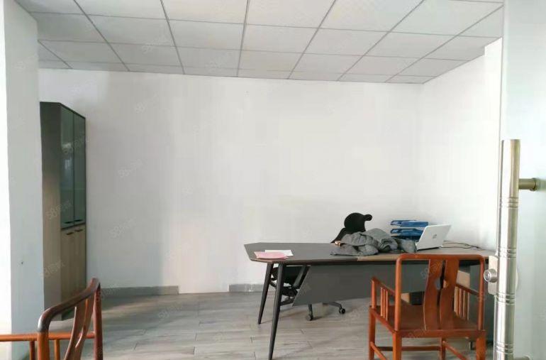 （实际面积出租）原房东厂房公明田寮550平，一整层，四面采光