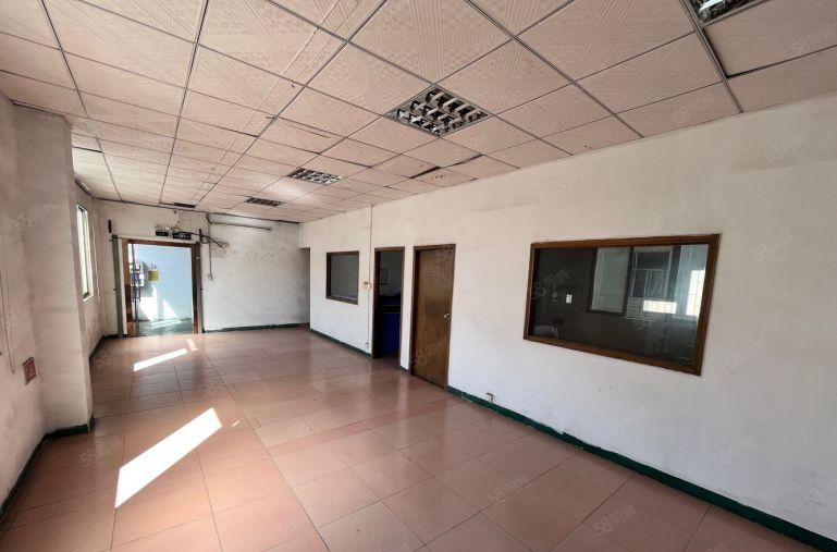 租金15元光明将石楼上300平带精装修办公室出租仓库出租