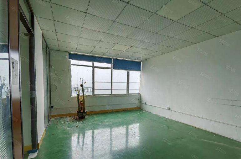 公明唯一靓盘，原房东厂房700平，车间干净明亮，吊好顶
