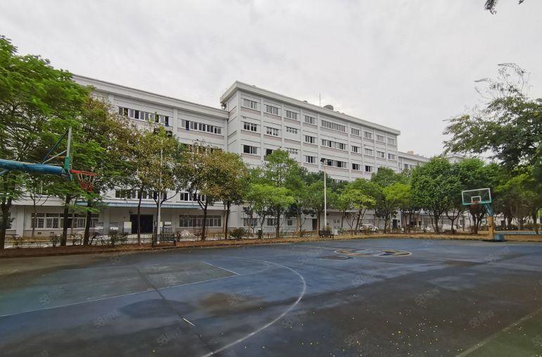 光明原房东花园式工业园二楼1800平出租带豪华装修办公室车间