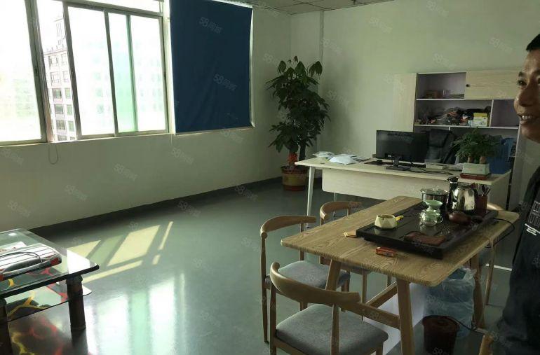 公明下村厂房出租（整层400平可做电子，办公贸易，电商仓库）