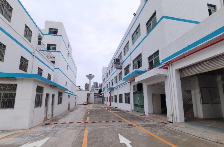 200平起租，公明马山头原房东红本大型园区楼上整层1500平