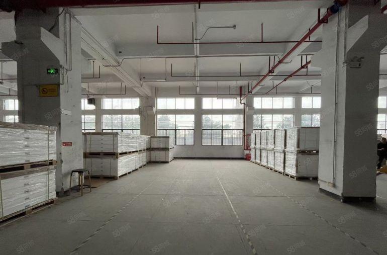 光明楼村原房东特价一楼厂房2200平带卸货平台消防喷淋空地大
