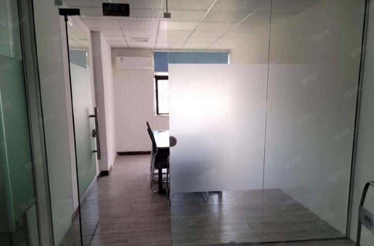 靓盘推荐公明东坑550平精装厂房出租（一整层，好利用）易招工