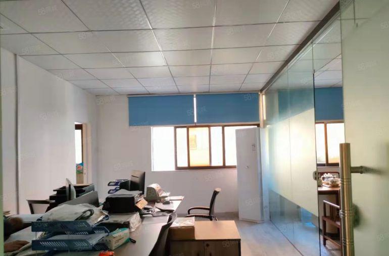 （实际面积出租）原房东厂房公明田寮550平，一整层，四面采光