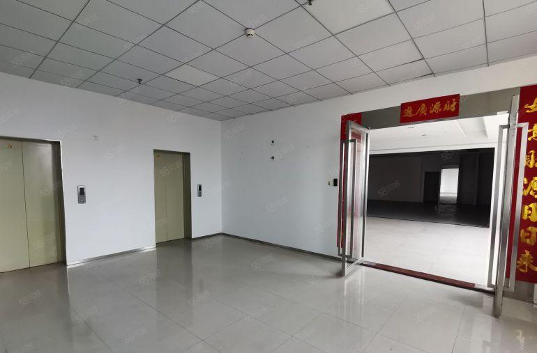 公明上村3000平米精装修厂房出租，可分租