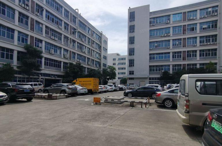 光明楼村特价厂房仓库22元（900平，原数据线厂，3吨货梯）