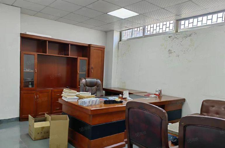 （非诚勿扰）本人现有公明玉律厂房出租1200平，精装无转让费