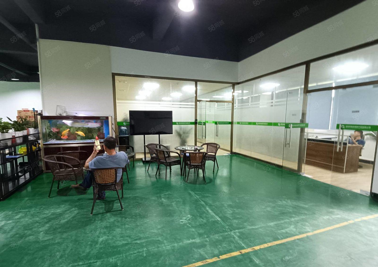 200平起租 公明主干道红本厂房一楼1500平出租现成办公室