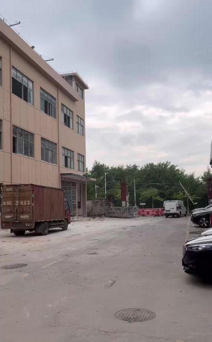 公明独院厂房6558平1~3层单层2186，大小面积随意搭配