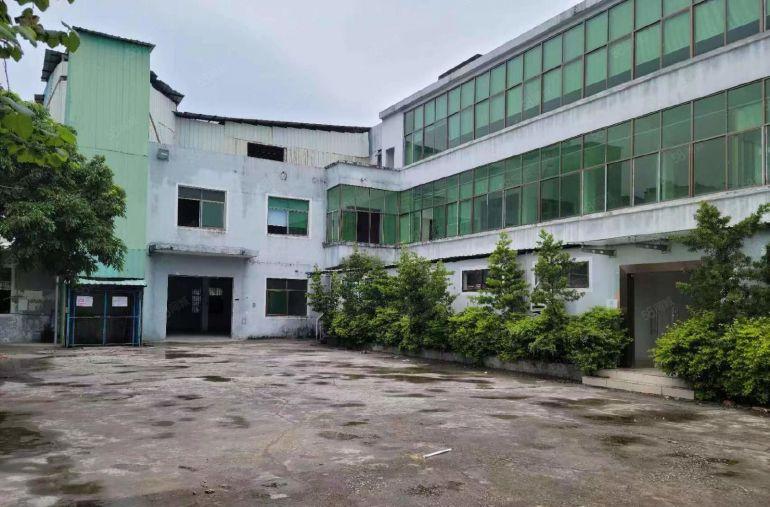 便宜出租独院厂房2450平，适合小五金，纸箱，仓库